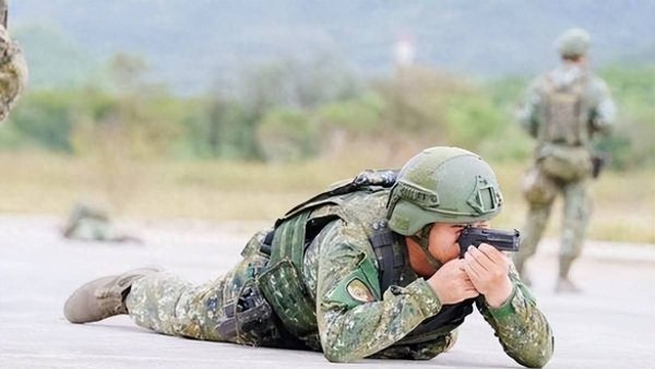 安徽润格 韩军事专家称台军士兵素质糟糕，部分武器是二战时代产物